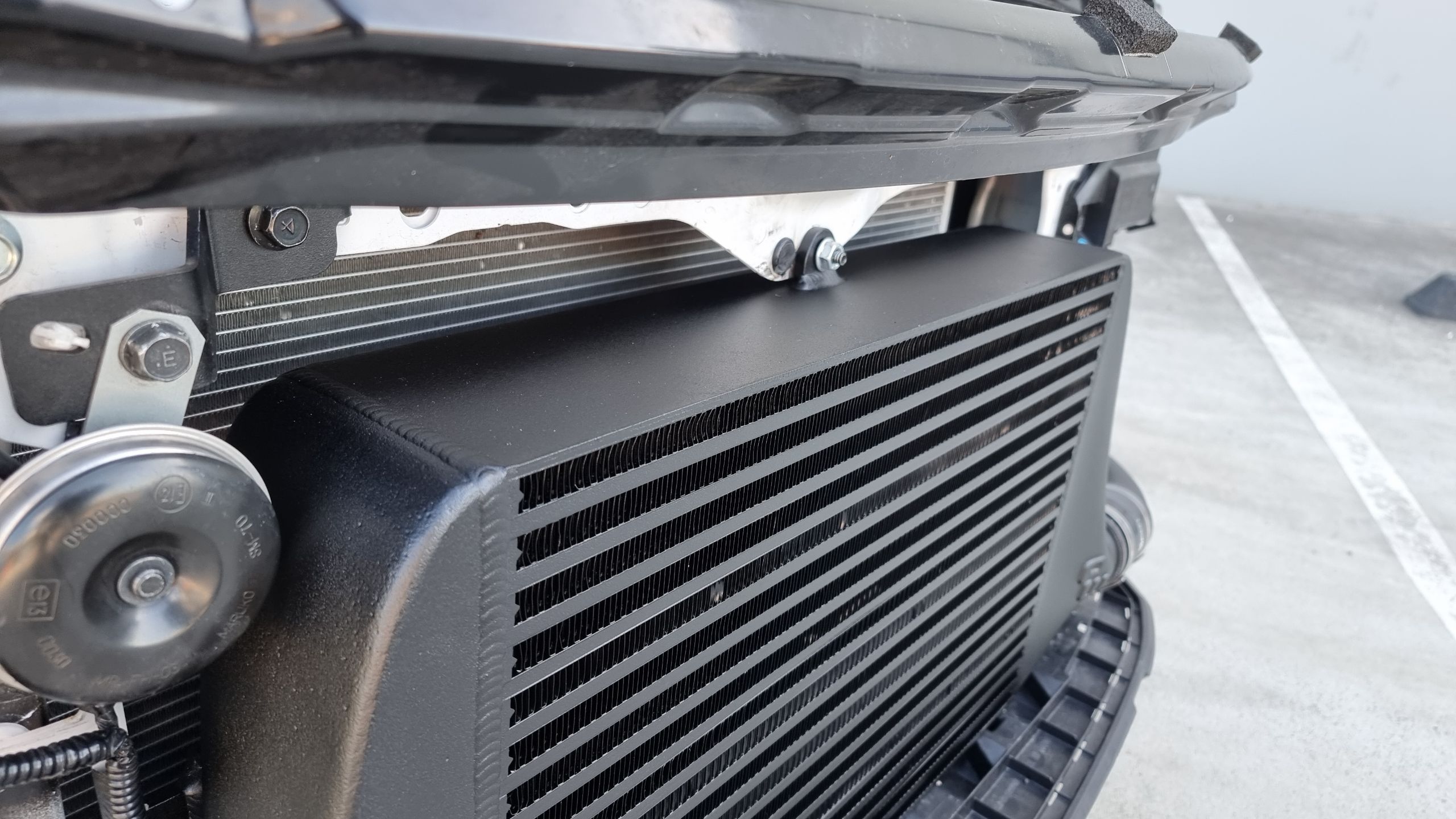 2022+ WRX stage 2 front mounted intercooler kit black