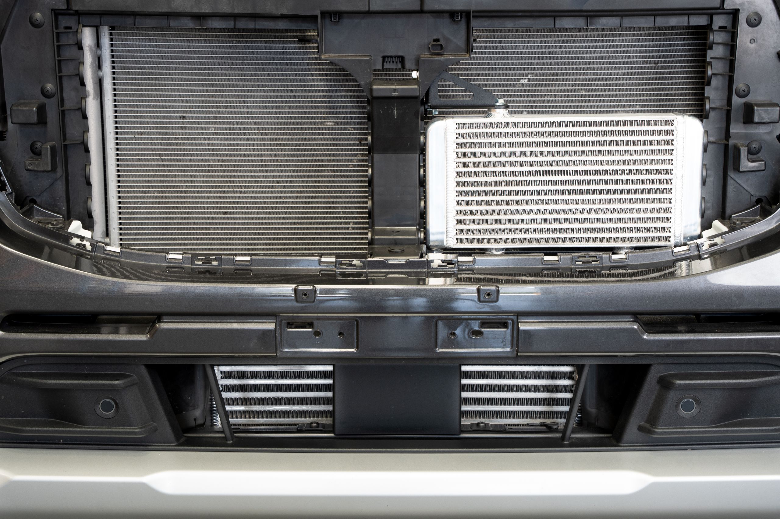 Transmission Cooler – 2023+ Ford Ranger PY V6 Diesel & (NF) Amarok V6 Diesel